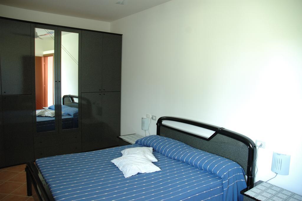 Agriturismo Podere Gozzuto Gavorrano Habitación foto